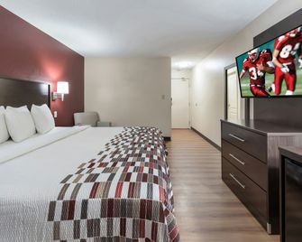 Red Roof Inn Dillon, SC - Dillon - Bedroom