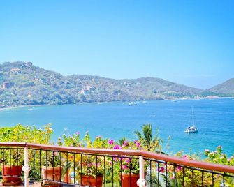 Catalina Beach Resort - Ixtapa / Zihuatanejo
