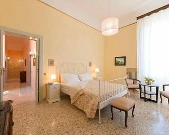 Lecce: Holiday at Salento. A vintage atmosphere in the heart of Lecce - Lecce - Chambre