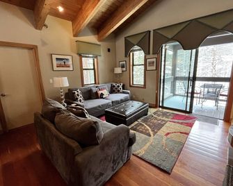 Amazing Aspen Grove Northstar Resort Chalet - Walk/Shuttle To Village - Npoa - Carnelian Bay - Sala de estar