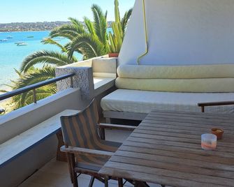 Apartment with sea view El Aguamarina, located in the port of La Savina. - Sant Francesc de Formentera - Balcon