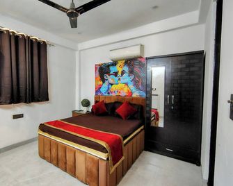 Fun O Peace - Noida - Bedroom