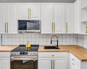 Fairmount Art Museum Center City Suites - Philadelphia - Phòng bếp