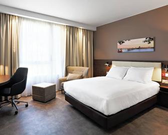 Osko Hôtel Toulouse Aéroport - Blagnac - Schlafzimmer