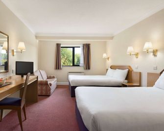 Days Inn by Wyndham Stafford - Stone - Habitación
