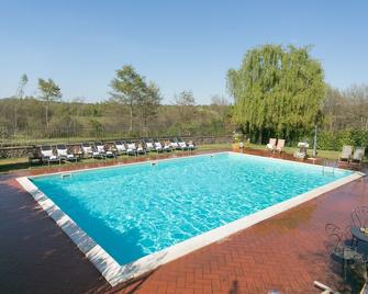 Agriturismo Borgo di Campagna Il Tesoro - Torre Alfina - Piscina