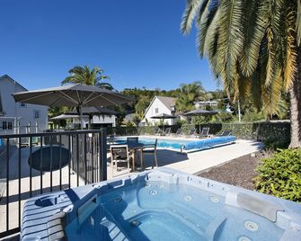 Tinkerbell Cottage 2-4 Bedroom- Russell Cottages Collection - Russell - Basen