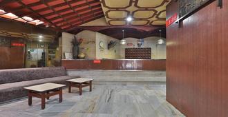 Oyo 24534 Hotel President - Jamnagar