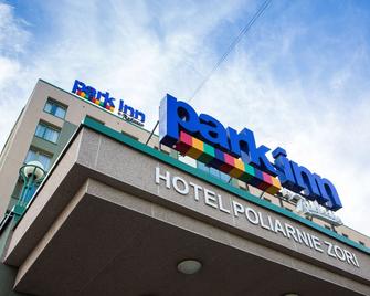 Park Inn by Radisson Poliarnie Zori Murmansk - Murmansk - Building