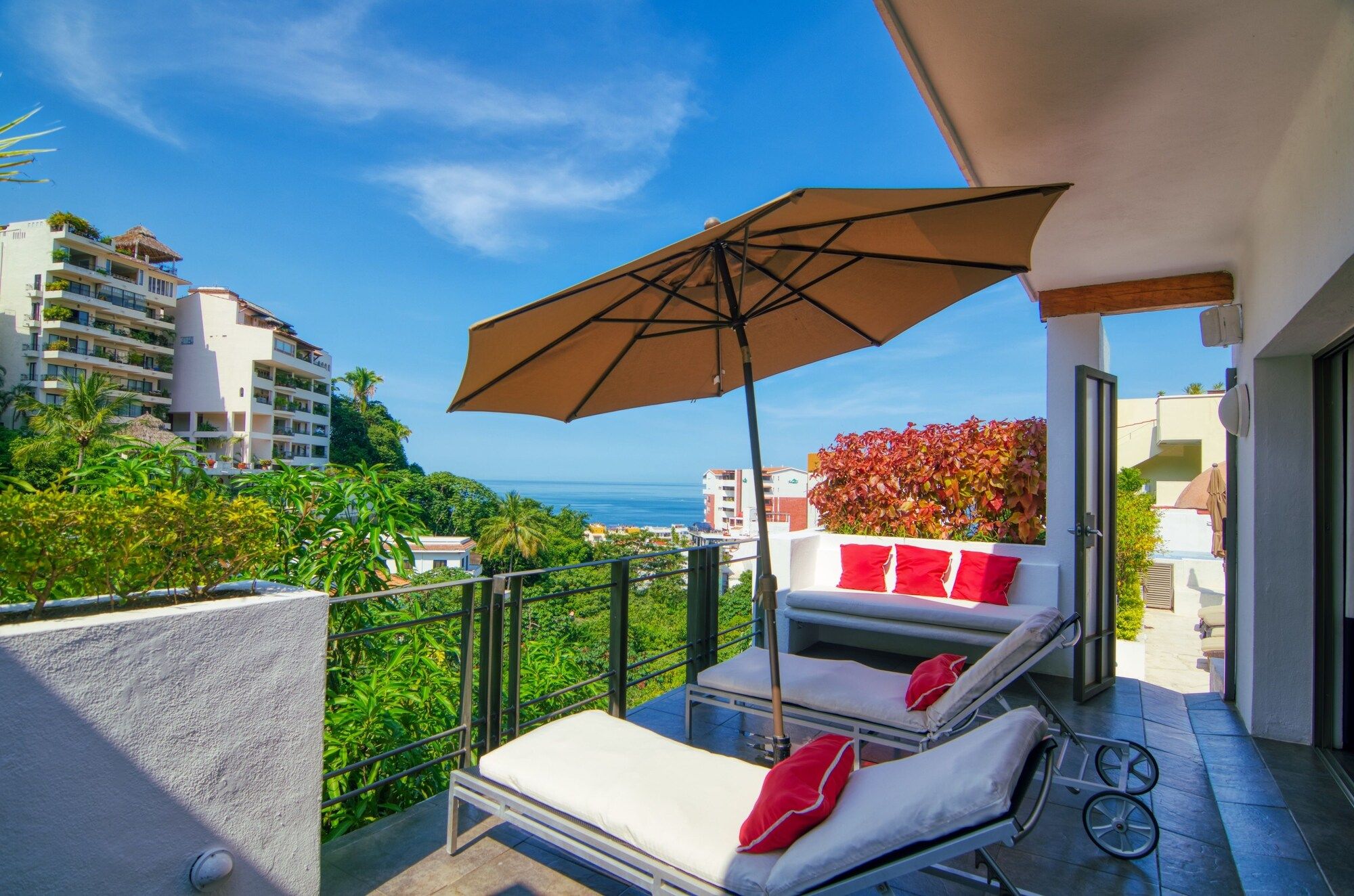 Casa Cupula Luxury Lgbt Boutique Hotel - פוארטו ויארטה - מרפסת