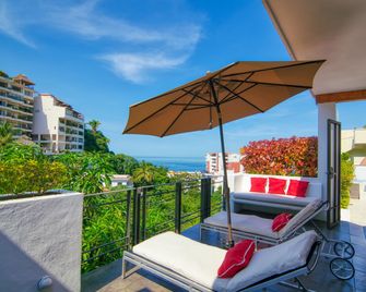 Casa Cupula Luxury Lgbt Boutique Hotel - פוארטו ויארטה - מרפסת