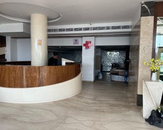 Townhouse Vizianagaram - Vizianagaram - Front desk