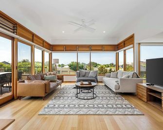 Ocean Breeze - Retreat in Torquay Sleeps 11 - Torquay - Pokój dzienny