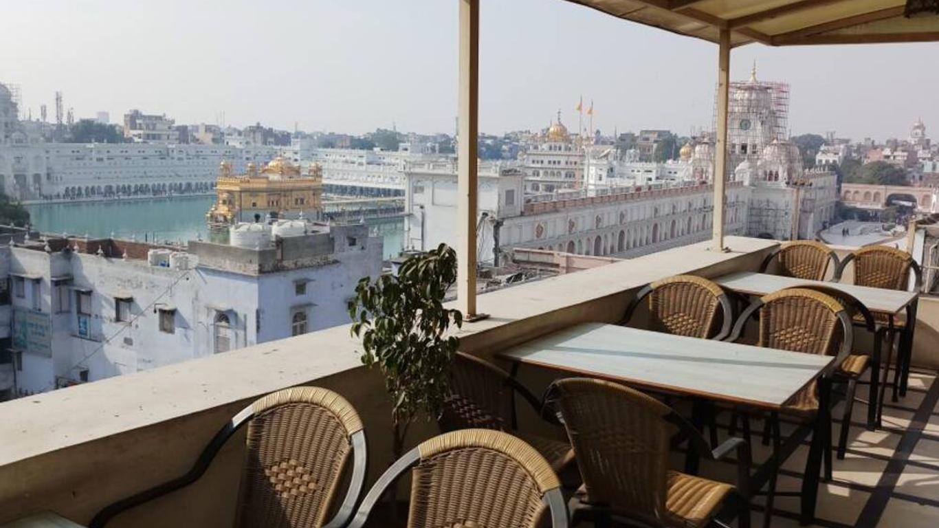 Hotel Indus