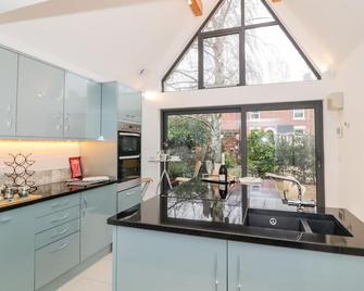 Little Mornington - Malvern - Kitchen