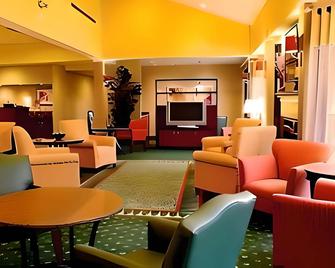 Comfort Inn & Suites - Arlington Heights - Lounge