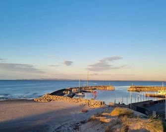 8 person holiday home in Bogense-By Traum - Bogense - Пляж