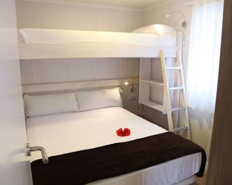 Devesa Gardens - Valencia - Bedroom