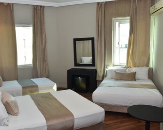 Cadé Hotel - Касабланка