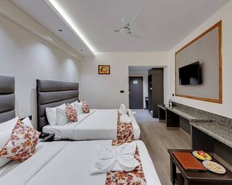 Click Sunburry Hotel Katra - Katra - Bedroom