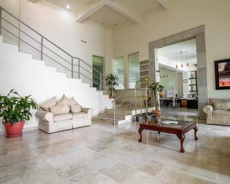 Hotel San Carlos Tequisquiapan - Tequisquiapan - Resepsjon