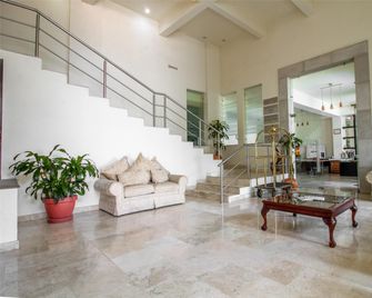 Hecthorny San Carlos Tequisquiapan, BW Signature Collection - Tequisquiapan - Lobby