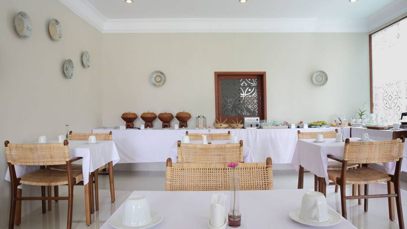 Seminyak Lagoon All Suites Hotel