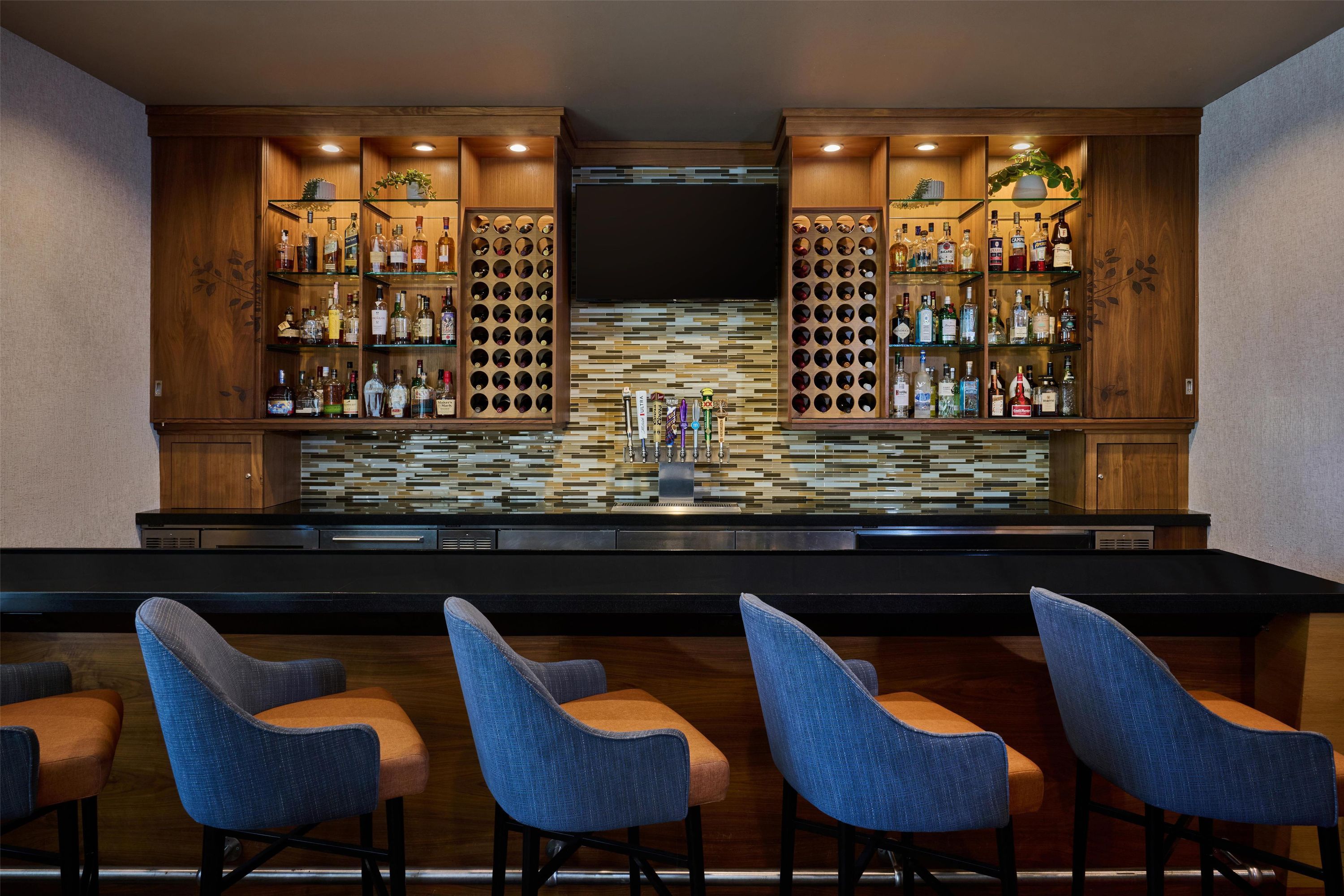 DoubleTree by Hilton Flagstaff - פלגסטאף - בר
