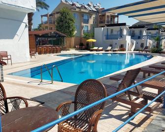 Hotel Letoon - Fethiye - Pool