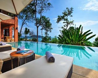 Stunning 5 star luxury beach front Sri Panwa villa in Phuket - Wichit - Pileta