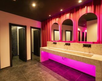 Wonder Hostel - Toledo