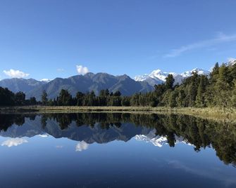 Lake Matheson Motel - Fox Glacier - Outdoor view
