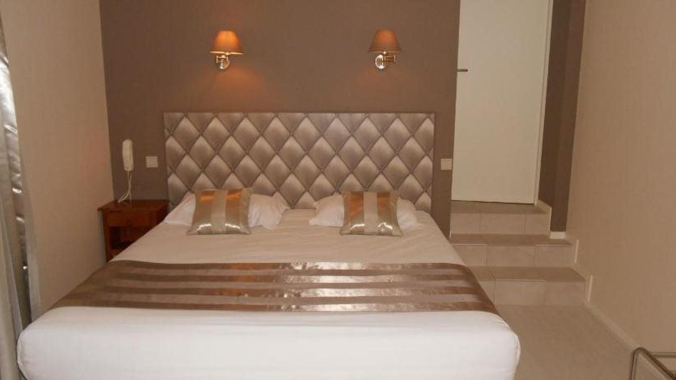 Hôtel Restaurant Plaisance-Piscine couverte et chauffée- Proche Sarlat-