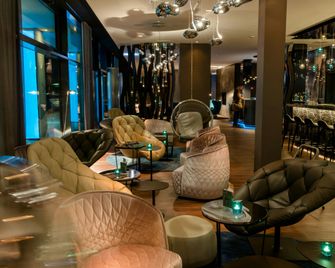 Motel One Stuttgart-Bad Cannstatt - Stuttgart - Lounge
