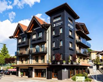 Harmony Suite Hotel - Selvino - Bâtiment