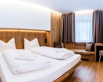 Hotel Des Alpes - Sëlva - Slaapkamer