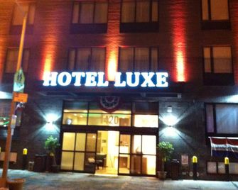 Hotel Lynx - بروكلين - مبنى