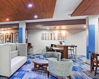Holiday Inn Express & Suites Tulsa West - Sand Springs - Sand Springs - Building