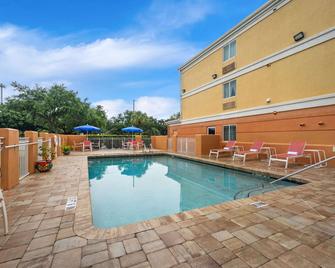 Comfort Inn Fort Myers - Fort Myers - Pool