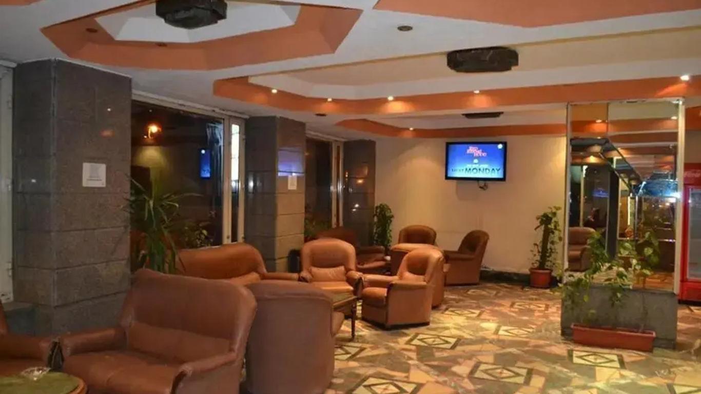 Kaoud Sporting Hotel