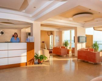 Corfu Maris Hotel - Benitses - Vastaanotto