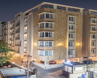 Grand Continent Hotel, Hitec City, Hyderabad - Hyderabad - Edificio