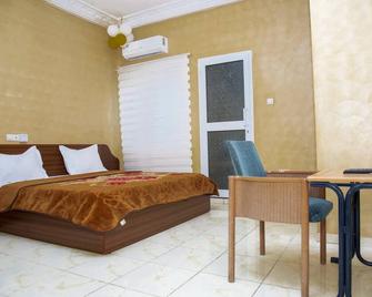 Hotel Saint Lazaros - Lomé - Schlafzimmer