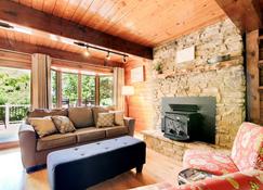 Secluded Retreat with Covered Patio and Sun Deck! - Manhattan - Living room