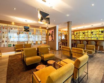 Best Western Plus iO Hotel - Schwalbach am Taunus - Bar