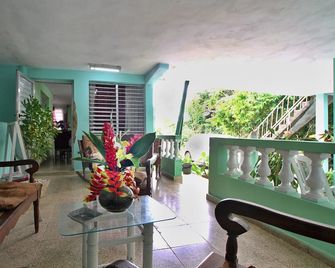 Villa Tres Hermanas - Soroa - Patio