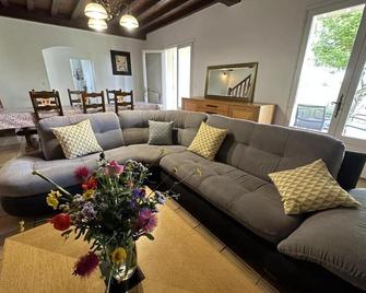 Madroles - Audon - Sala de estar