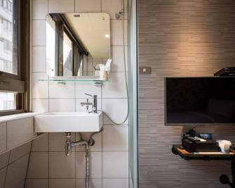 The Cole Hotel - Banqiao District - Bathroom