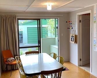 Classic Otematata Bach - 오테마타타 - 다이닝룸