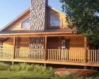 Cabin 3 . - Thermopolis